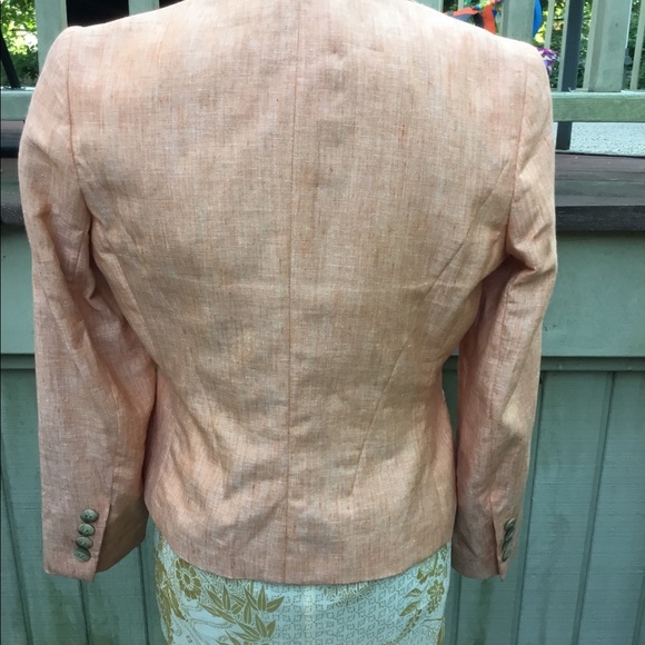Austin Reed 100% linen blazer with brown buttons - Picture 6 of 6